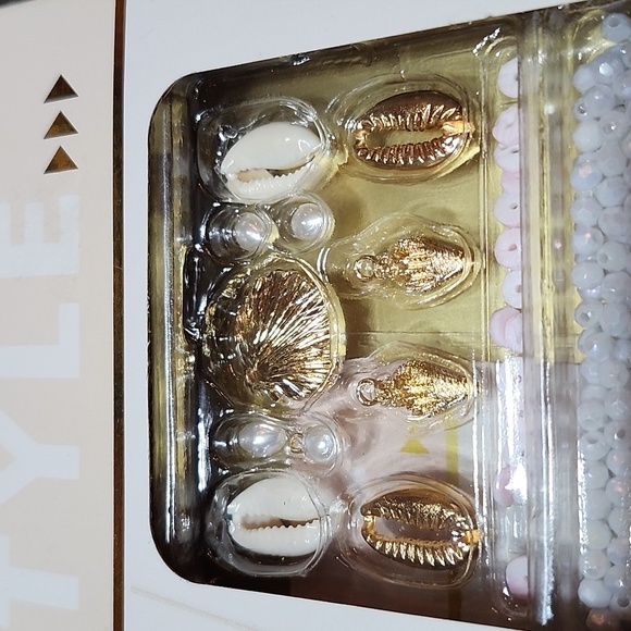 NEXT STYLE D.I.Y CHIC SHELL JEWELRY CREATE 10+ PREMIUM PIECES - Picture 3 of 11